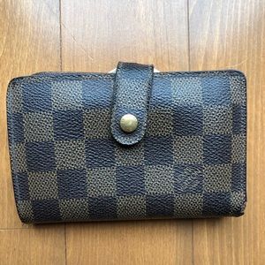 Louis Vuitton Damier Ebene KissSnap Wallet